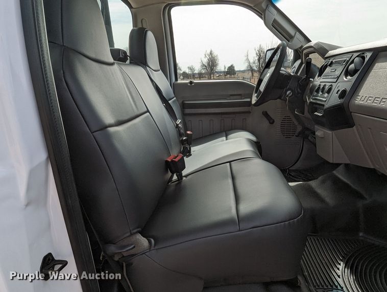 image for item LF9593 2010 Ford F450 Super Duty  utility / service truck