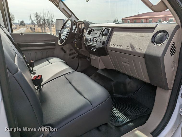 image for item LF9593 2010 Ford F450 Super Duty  utility / service truck