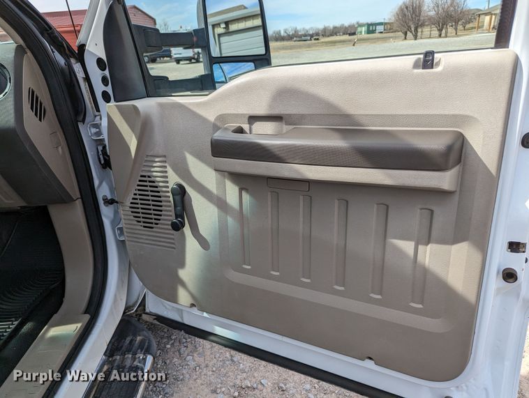 image for item LF9593 2010 Ford F450 Super Duty  utility / service truck