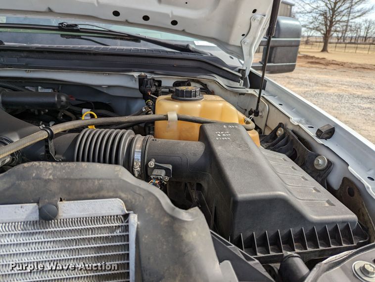 image for item LF9593 2010 Ford F450 Super Duty  utility / service truck