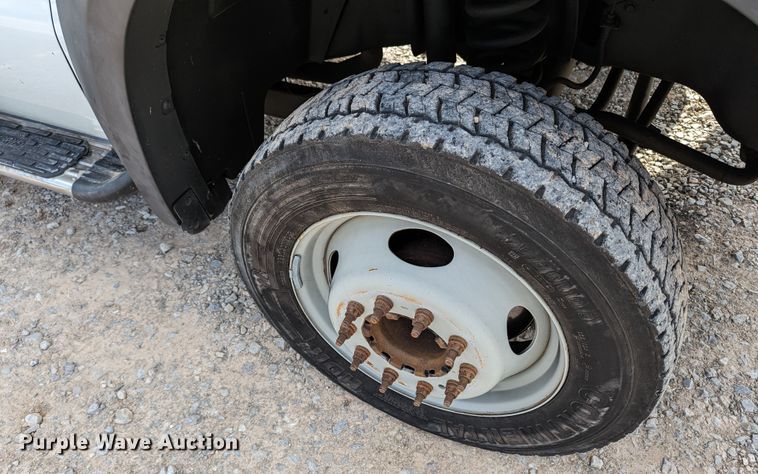 image for item LF9593 2010 Ford F450 Super Duty  utility / service truck