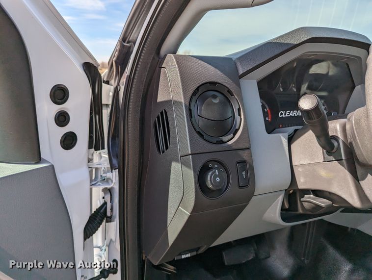 image for item LF9596 2012 Ford F550 Super Duty  flatbed truck