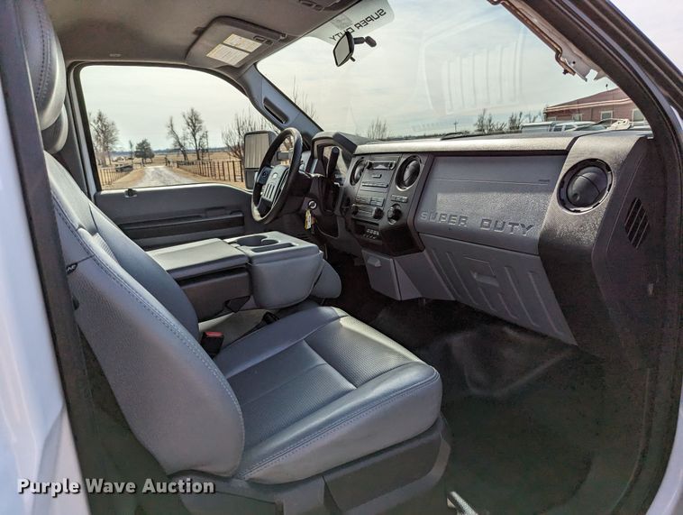 image for item LF9596 2012 Ford F550 Super Duty  flatbed truck