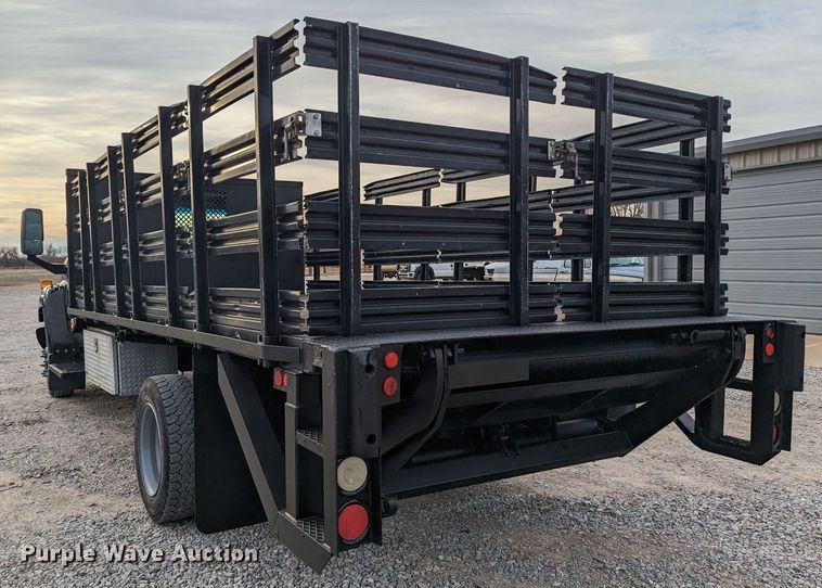 image for item LF9597 2005 Chevrolet C4500  flatbed truck