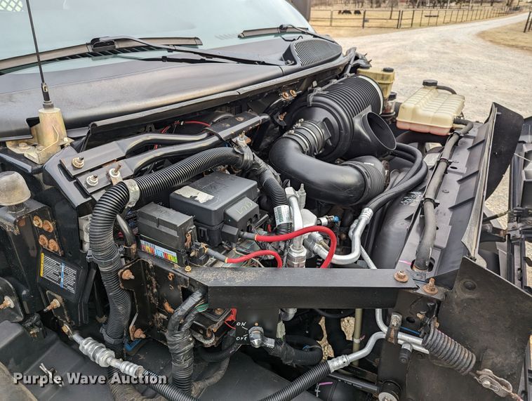 image for item LF9597 2005 Chevrolet C4500  flatbed truck