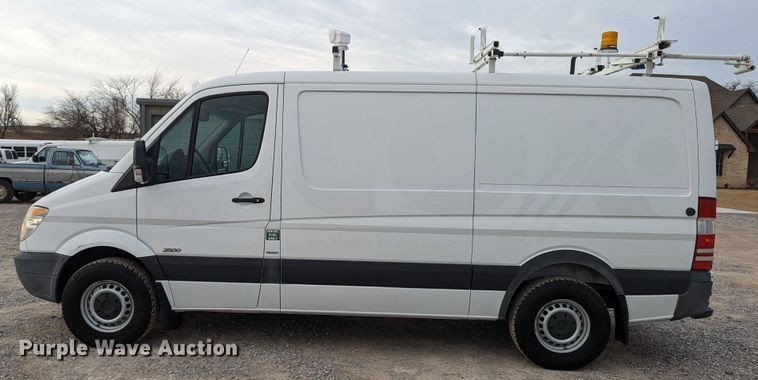 image for item LF9598 2011 Mercedes Benz Sprinter 2500  van