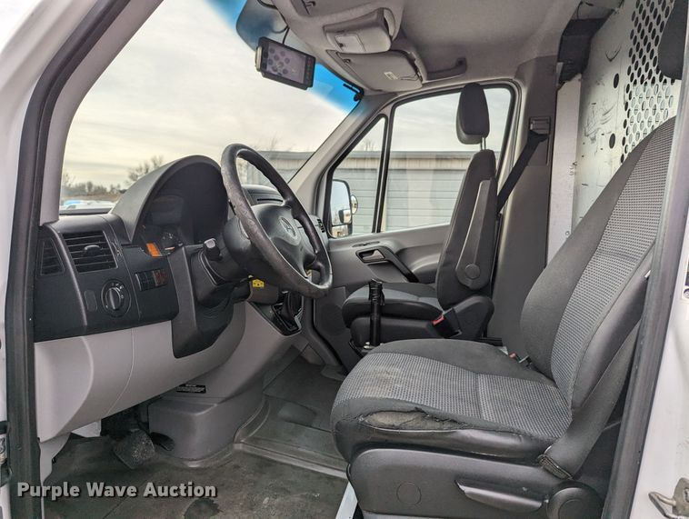 image for item LF9598 2011 Mercedes Benz Sprinter 2500  van