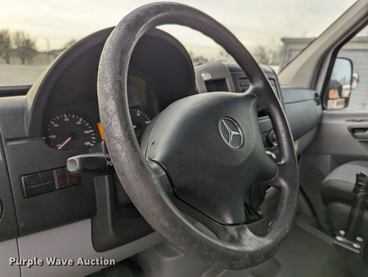 image for item LF9598 2011 Mercedes Benz Sprinter 2500  van