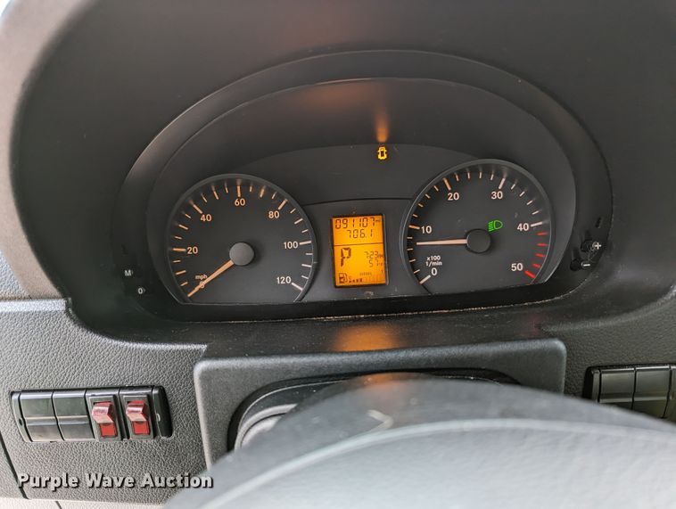 image for item LF9598 2011 Mercedes Benz Sprinter 2500  van