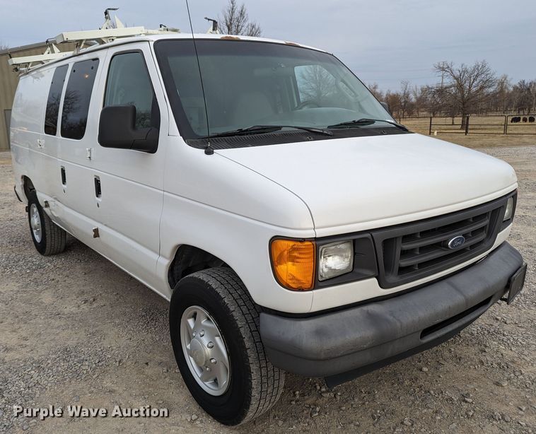 image for item LF9599 2007 Ford E250  van