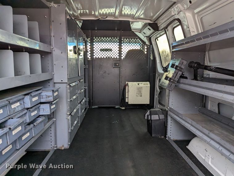 image for item LF9599 2007 Ford E250  van