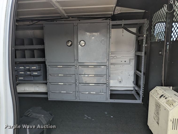 image for item LF9599 2007 Ford E250  van