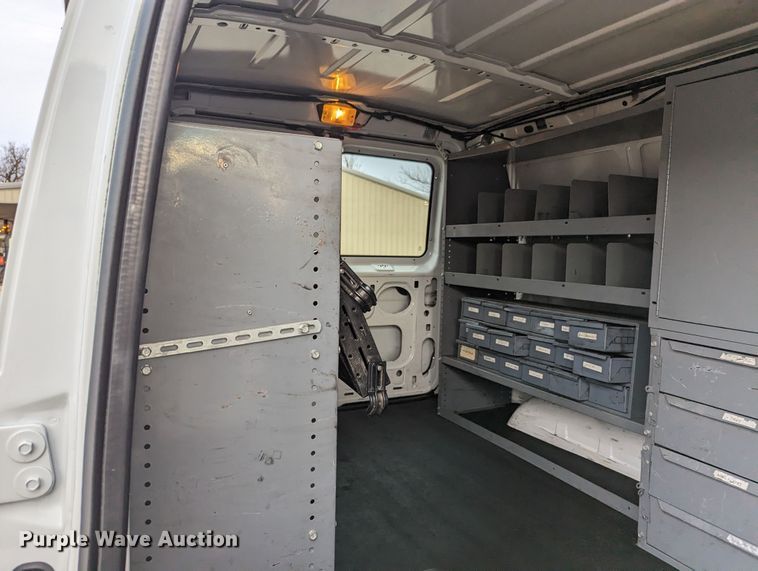 image for item LF9599 2007 Ford E250  van