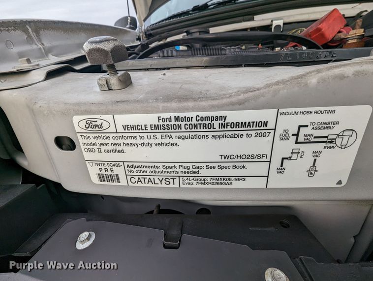 image for item LF9599 2007 Ford E250  van