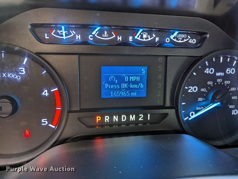 image for item LF9600 2019 Ford F550 Super Duty XL  Crew Cab truck cab and chassis