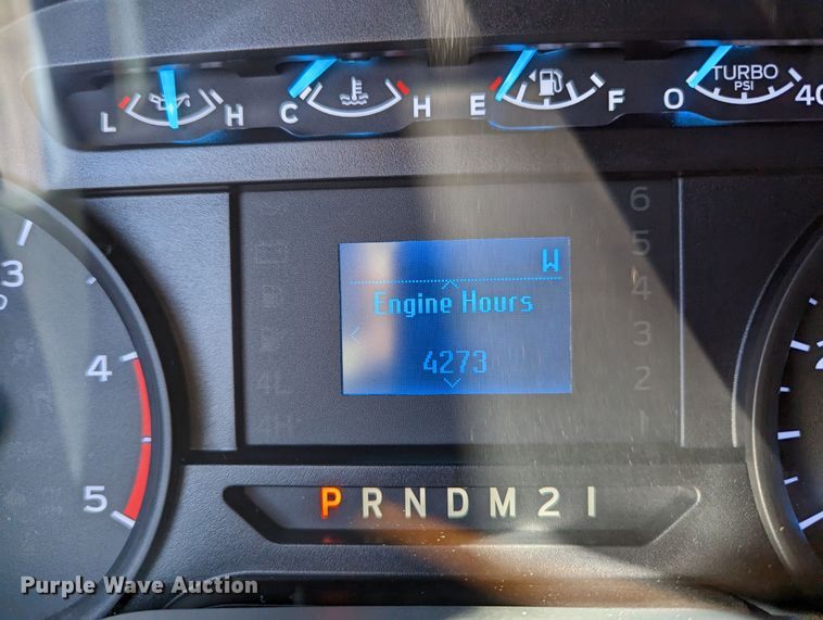 image for item LF9600 2019 Ford F550 Super Duty XL  Crew Cab truck cab and chassis