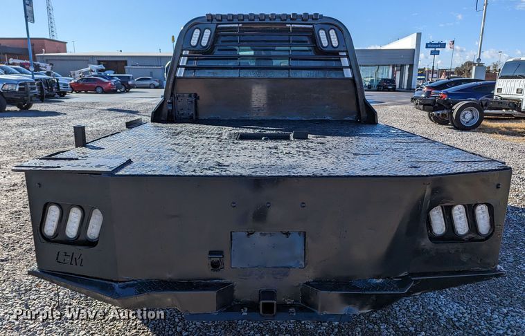 image for item LF9601 2018 Ford F350 Super Duty XL  Crew Cab flatbed pickup truck