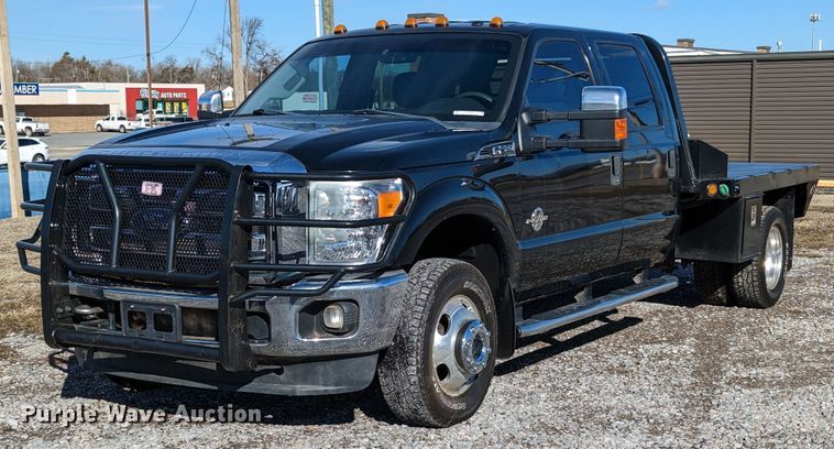image for item LF9602 2012 Ford  F350 Super Duty XLT  Crew Cab flatbed pickup truck
