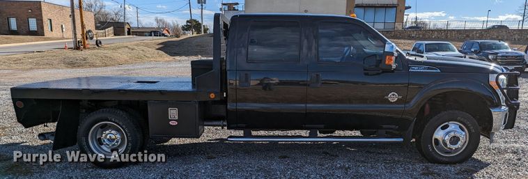 image for item LF9602 2012 Ford  F350 Super Duty XLT  Crew Cab flatbed pickup truck