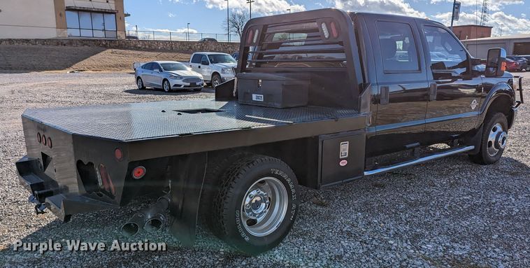 image for item LF9602 2012 Ford  F350 Super Duty XLT  Crew Cab flatbed pickup truck
