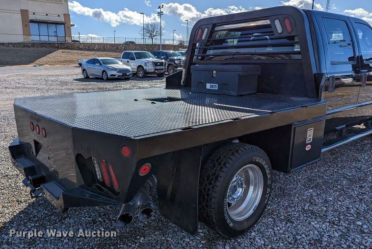 image for item LF9602 2012 Ford  F350 Super Duty XLT  Crew Cab flatbed pickup truck