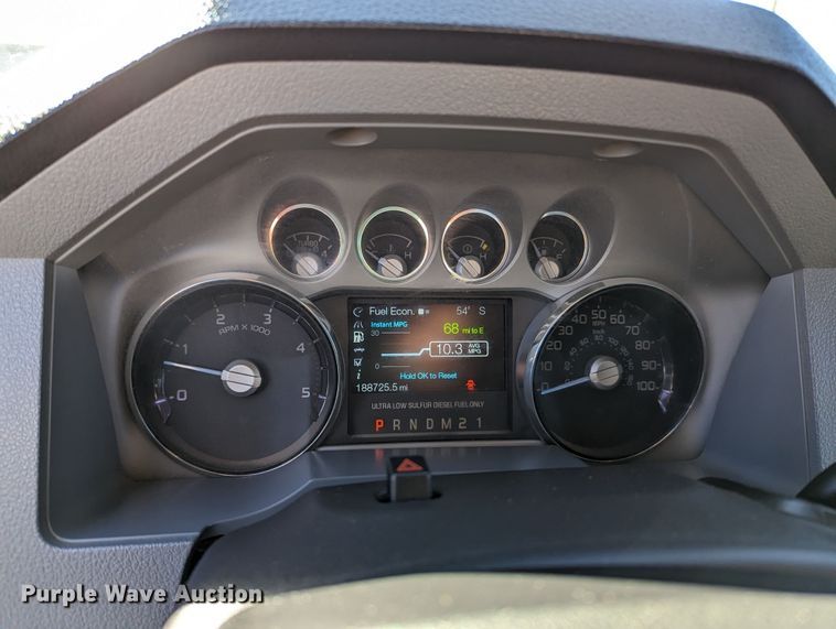 image for item LF9602 2012 Ford  F350 Super Duty XLT  Crew Cab flatbed pickup truck