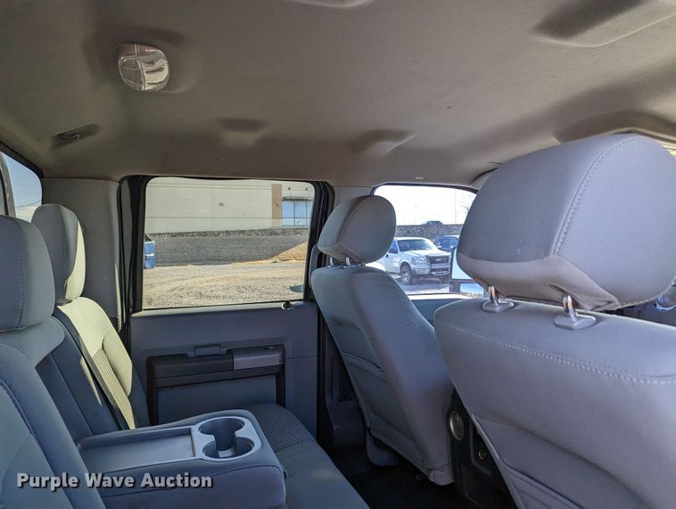 image for item LF9602 2012 Ford  F350 Super Duty XLT  Crew Cab flatbed pickup truck