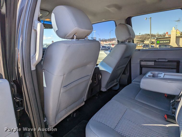 image for item LF9602 2012 Ford  F350 Super Duty XLT  Crew Cab flatbed pickup truck