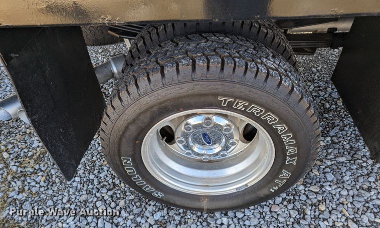 image for item LF9602 2012 Ford  F350 Super Duty XLT  Crew Cab flatbed pickup truck