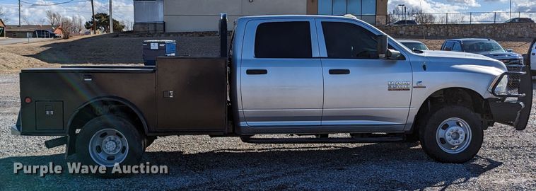 image for item LF9603 2015 Dodge Ram 3500HD  Crew Cab flatbed pickup truck