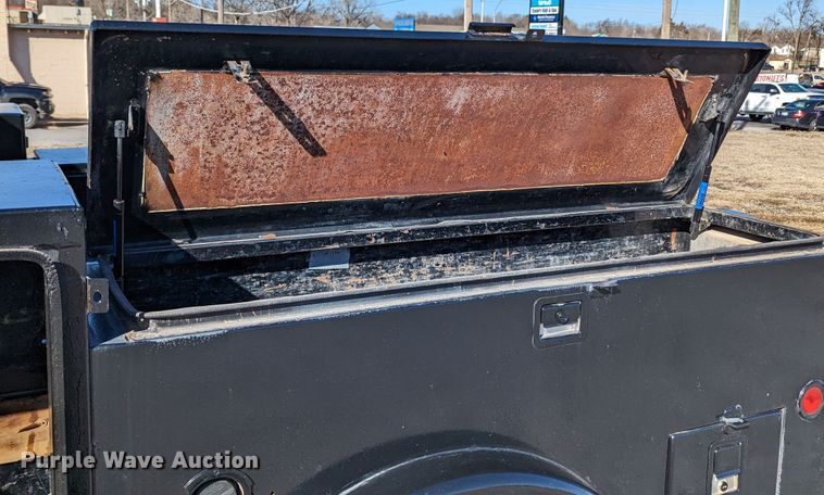 image for item LF9603 2015 Dodge Ram 3500HD  Crew Cab flatbed pickup truck