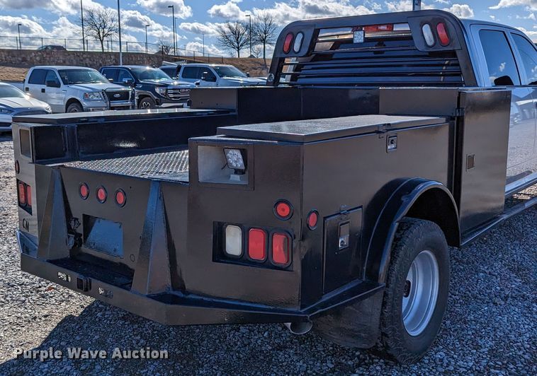 image for item LF9603 2015 Dodge Ram 3500HD  Crew Cab flatbed pickup truck