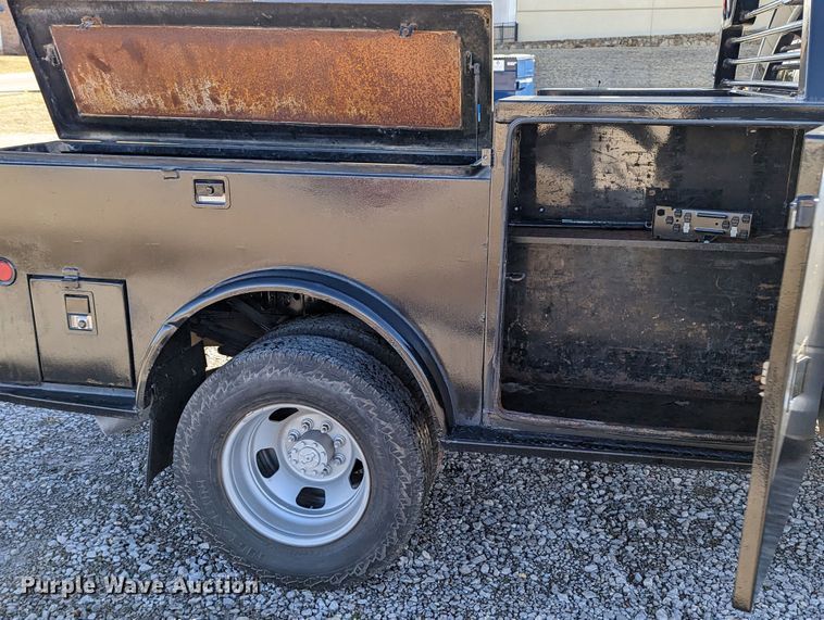 image for item LF9603 2015 Dodge Ram 3500HD  Crew Cab flatbed pickup truck