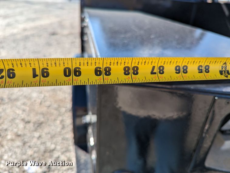 image for item LF9603 2015 Dodge Ram 3500HD  Crew Cab flatbed pickup truck