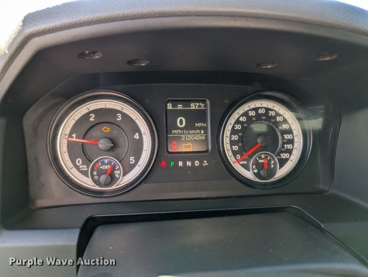 image for item LF9603 2015 Dodge Ram 3500HD  Crew Cab flatbed pickup truck