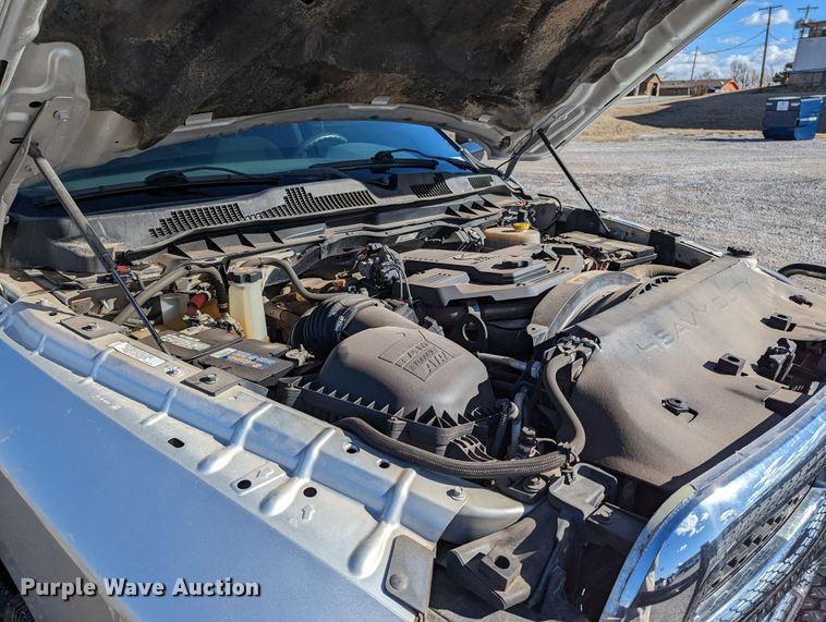 image for item LF9603 2015 Dodge Ram 3500HD  Crew Cab flatbed pickup truck