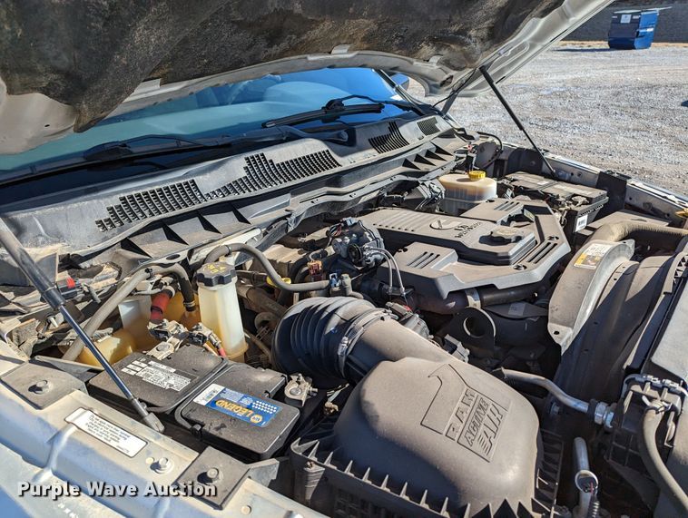 image for item LF9603 2015 Dodge Ram 3500HD  Crew Cab flatbed pickup truck