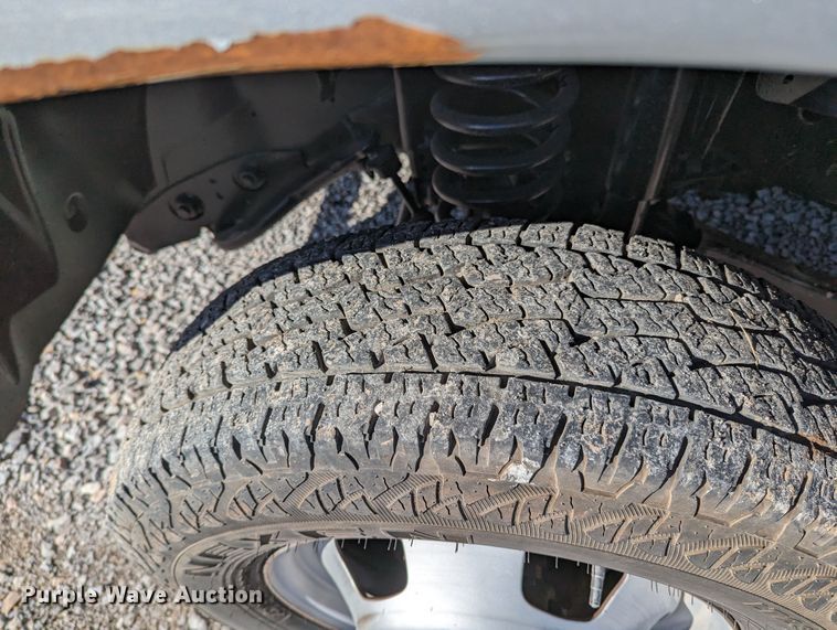 image for item LF9603 2015 Dodge Ram 3500HD  Crew Cab flatbed pickup truck