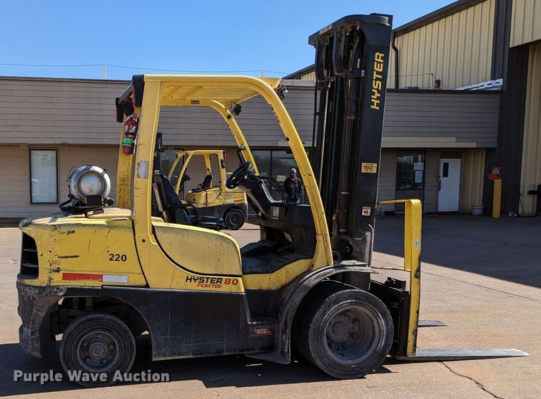 image for item LF9631 2015 Hyster 80  forklift