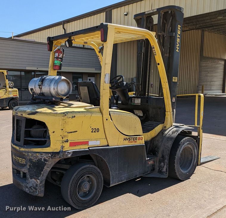 image for item LF9631 2015 Hyster 80  forklift