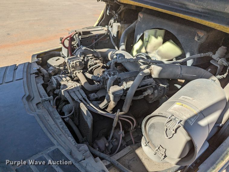 image for item LF9631 2015 Hyster 80  forklift