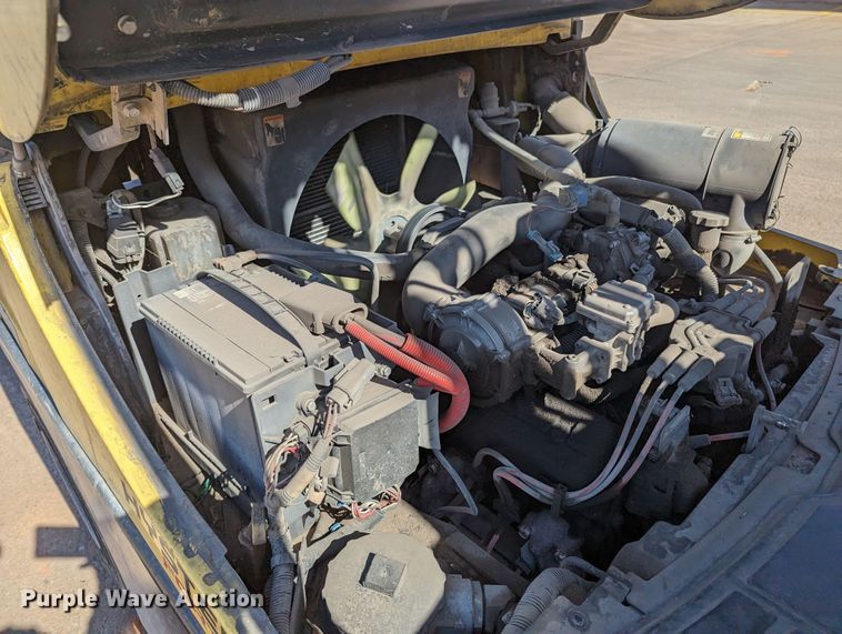 image for item LF9631 2015 Hyster 80  forklift