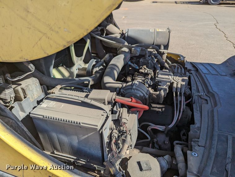 image for item LF9631 2015 Hyster 80  forklift