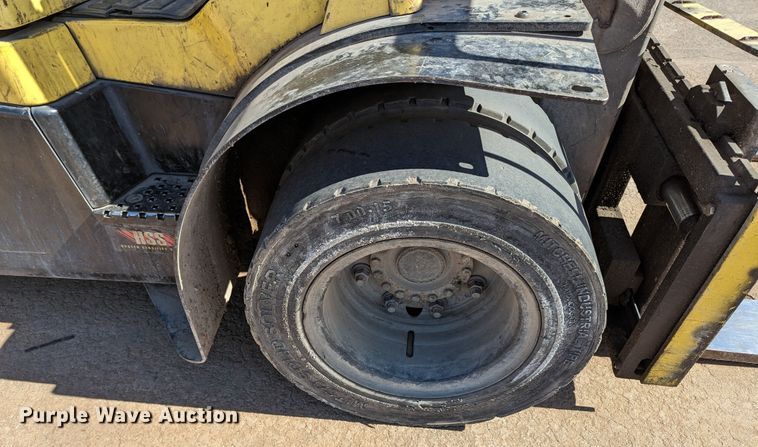 image for item LF9631 2015 Hyster 80  forklift