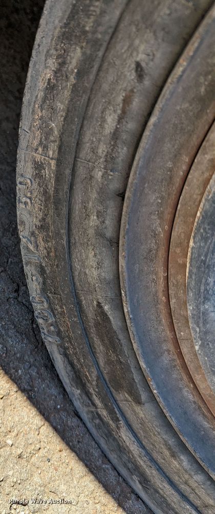 image for item LF9631 2015 Hyster 80  forklift