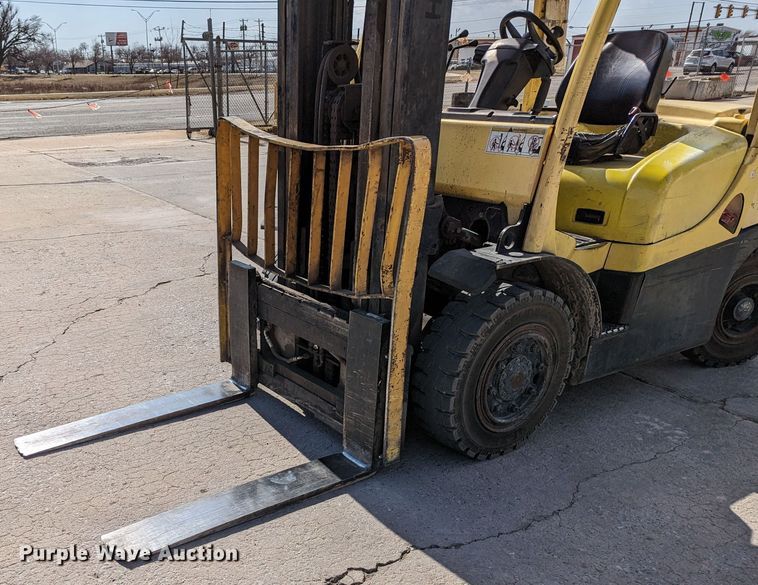 image for item LF9632 Hyster  forklift