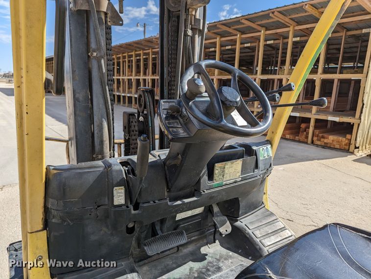 image for item LF9632 Hyster  forklift