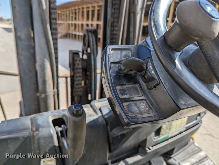 image for item LF9632 Hyster  forklift