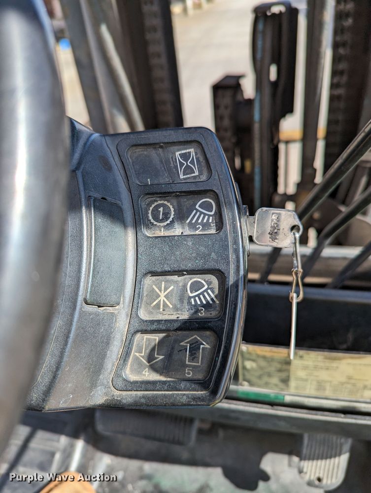 image for item LF9632 Hyster  forklift