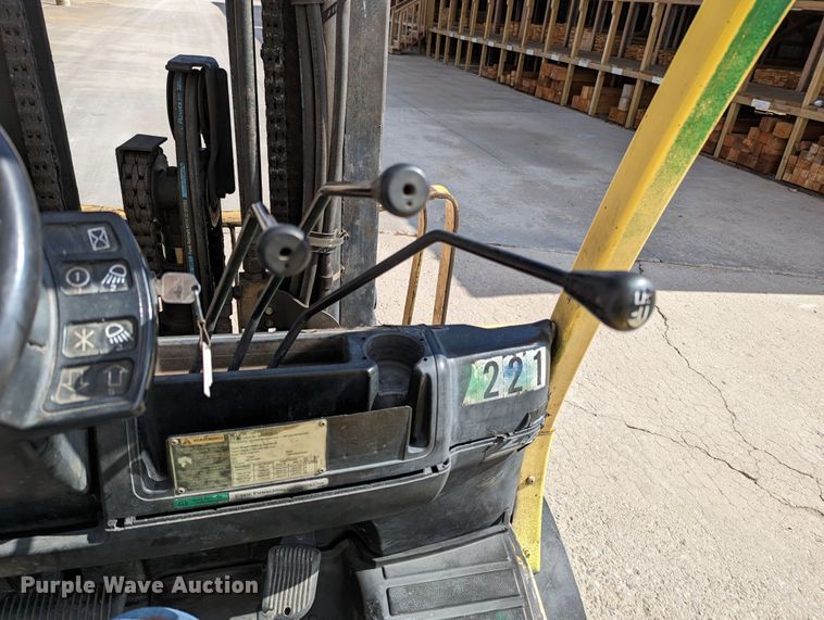 image for item LF9632 Hyster  forklift